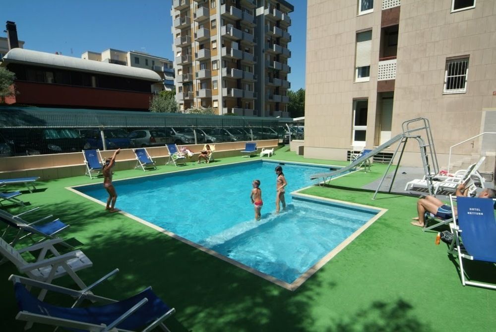 Hotel Nettuno Пезаро Экстерьер фото
